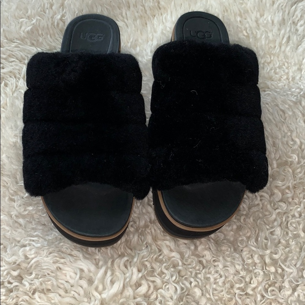 ❌SOLD❌   Ugg platform slipper